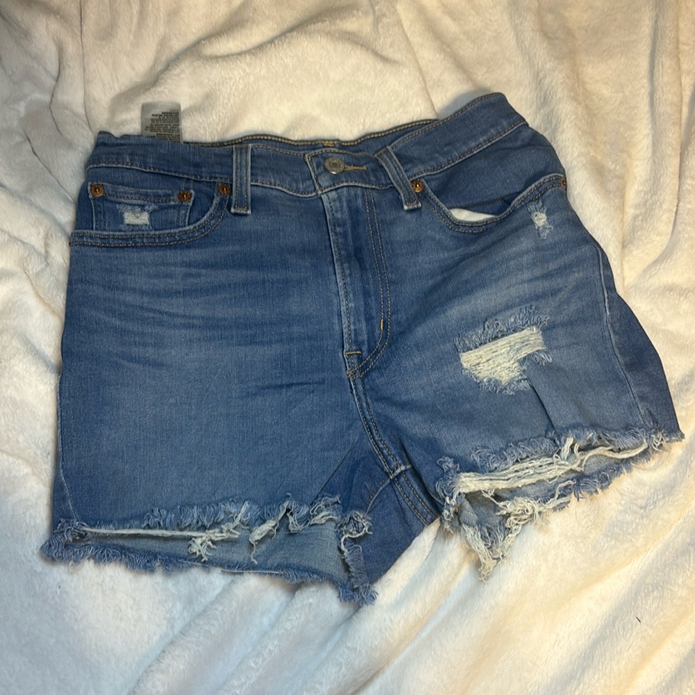 Levi high rise shorts